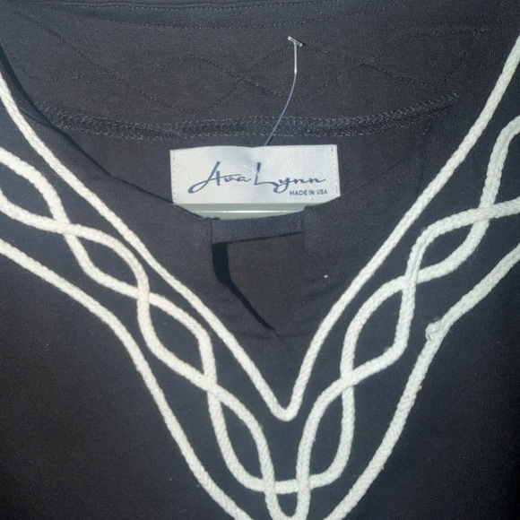 Ava Lynn Black Tunic Dress with White Embroidered Trim – Made in USA – Size M/L - Picture 4 of 6